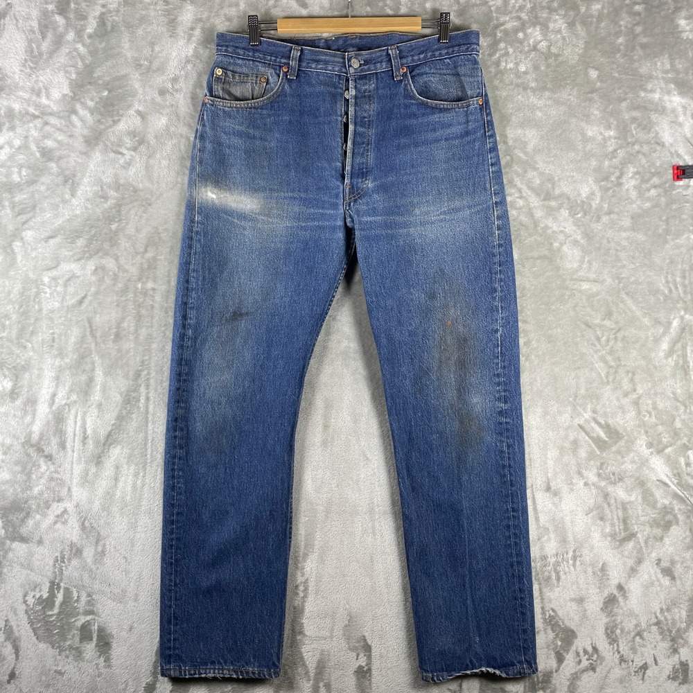 Vintage Levis 501xx Jeans Men FITS 34x31 Made in USA 1980s Shrink To Fit Whisker
